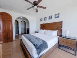 Casa Blanca E 205