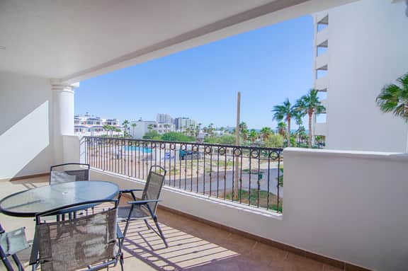 Casa Blanca E 212