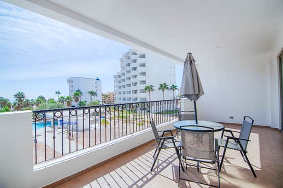 Casa Blanca E 207