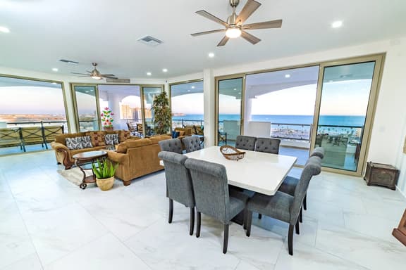 Casa Blanca Penthouse  E 801